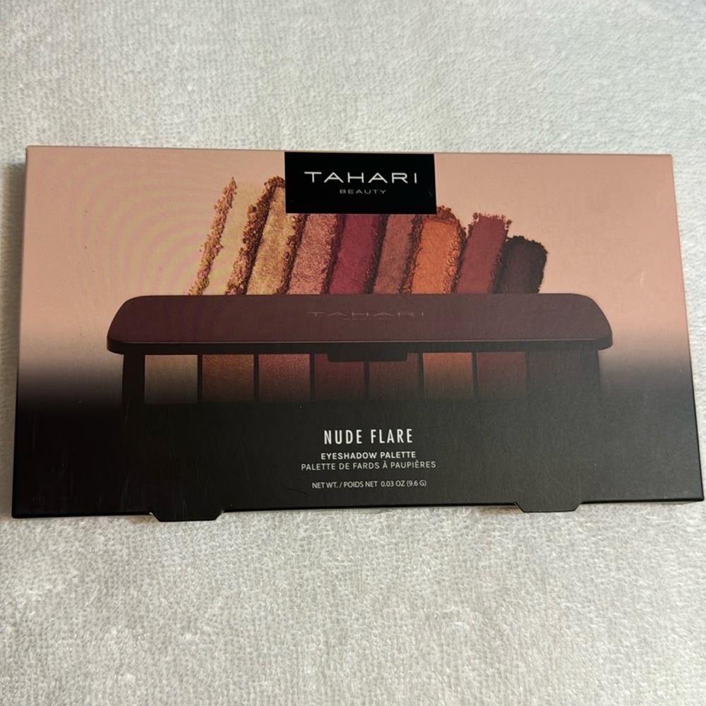 🆕. TAHARI Beauty Nude Flare Eyeshadow Makeup Palette